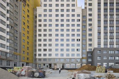 Парк Победы
6 секция второго дома
• Выполняем декоративное покрытие фасада
• Монтируем лифты
• Укладываем плитку в местах общего пользования на 5 этаже
• Устанавливаем радиаторы на 15 этаже
• Завершили монтаж индивидуального теплового пункта в подземной части дома
7 секция второго дома
• Армируем и утепляем фасад
• Монтируем лифты
• Монтируем систему вентиляции в подземной части дома
• Укладываем плитку в местах общего пользования на 5 этаже
• Выполняем стяжку пола на 18 этаже
• Штукатурим стены на 19 этаже
• Устанавливаем системы освещения на 23 этаже
• Проводим сантехнические работы на 23 этаже
Фотография загружена 15 октября 2026 года