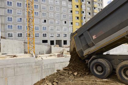 Парк Победы

6 секция второго дома

Работаем над вентиляцией на 16 этаже 
Проводим сантехнические работы на 14 этаже
Устанавливаем системы освещения на 13 этаже
Утепляем фасад
Закончили кровельные работы
Штукатурим стены со 2 по 8 этажи


7 секция второго дома

Кладём стены на 24 этаже
Монтируем системы вентиляции на 13 этаже
Устанавливаем системы освещения на 6 этаже
Армируем и утепляем фасад
Проводим сантехнические работы на 7 этаже
Устанавливаем окна на 14 этаже
Приступили к отделке на 3 этаже

Фотография загружена 15 августа 2026 года.