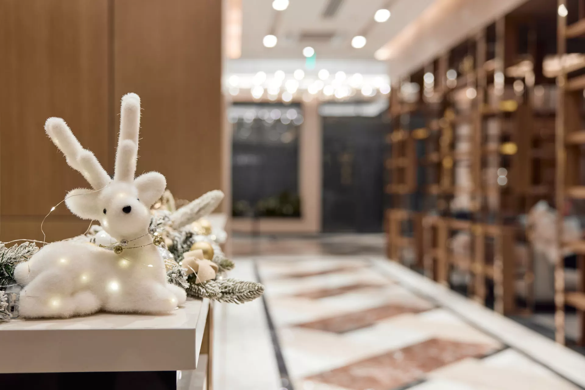 В третьем, четвёртом и пятом домах: 

– идёт передача квартир. 

Фотография загружена 15 декабря 2024 года.