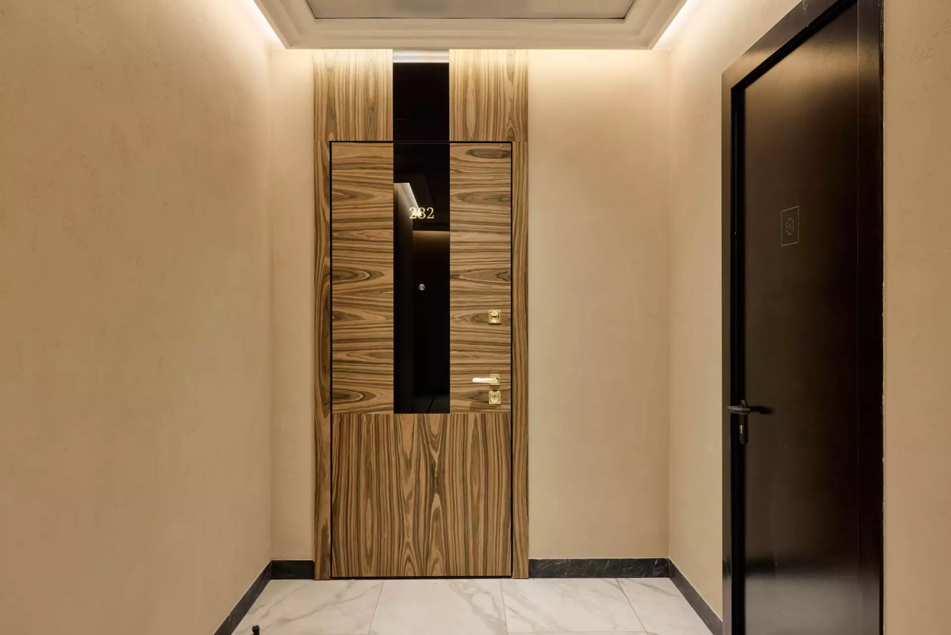 В третьем, четвёртом и пятом домах: 

– идёт передача квартир. 

Фотография загружена 31 декабря 2024 года.