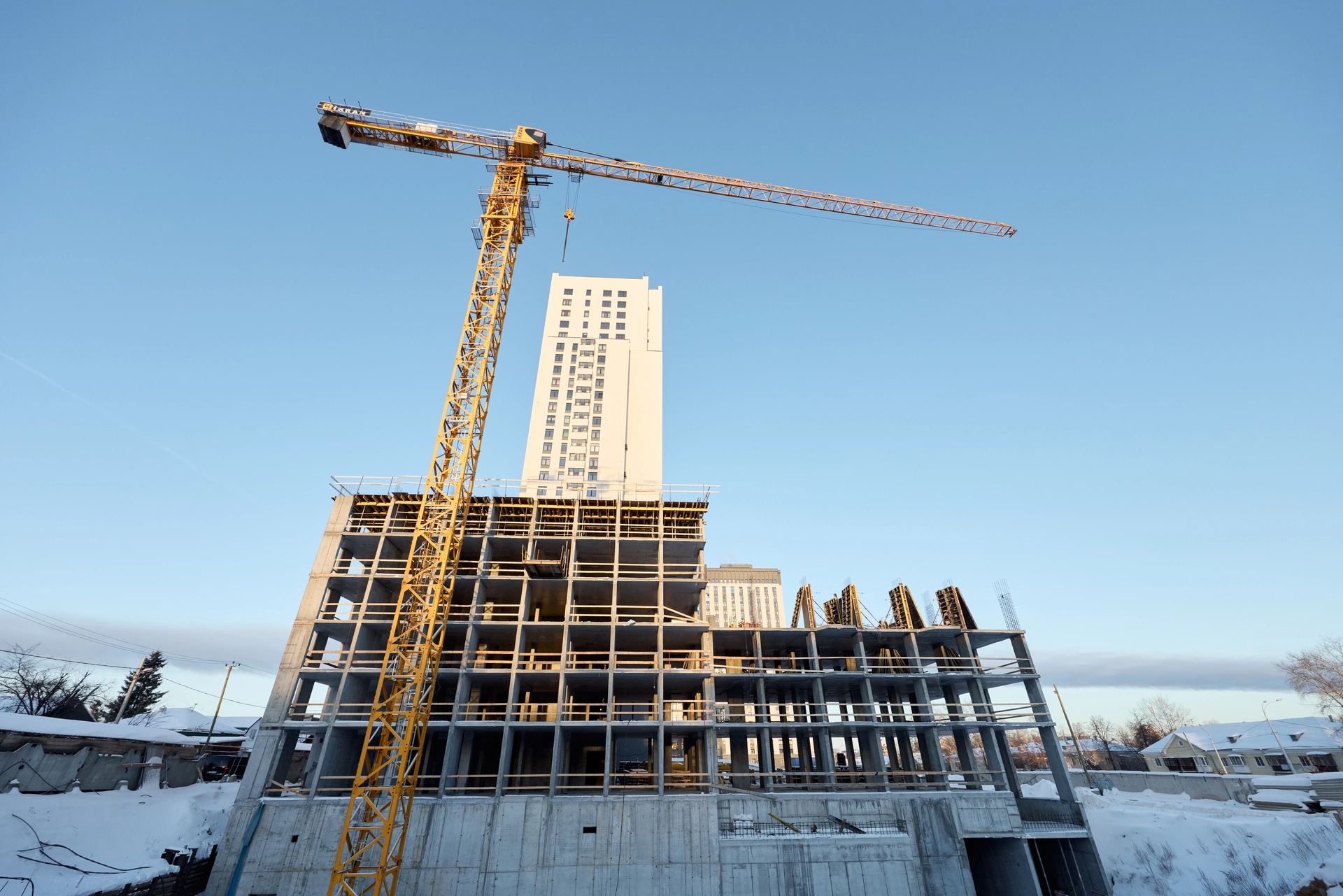 6 секция второго дома

возвели стены 6 этажа

7 секция второго дома

строим 7 этаж
выполняем кладку стен на −1 этаже

Фотография загружена 15 января 2026 года.