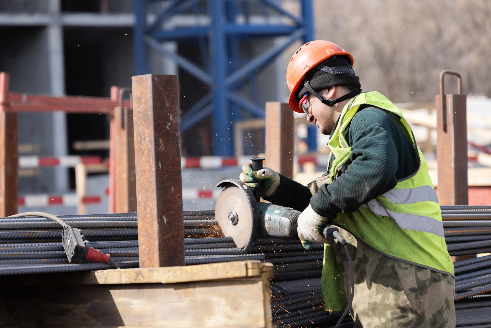 Парк Культуры

1 секция первого дома

возвели монолит 6 этажа
завершили гидроизоляцию фундаментной плиты
приступили к обсыпке пристенного дренажа

Фотография загружена 1 апреля 2026 года.