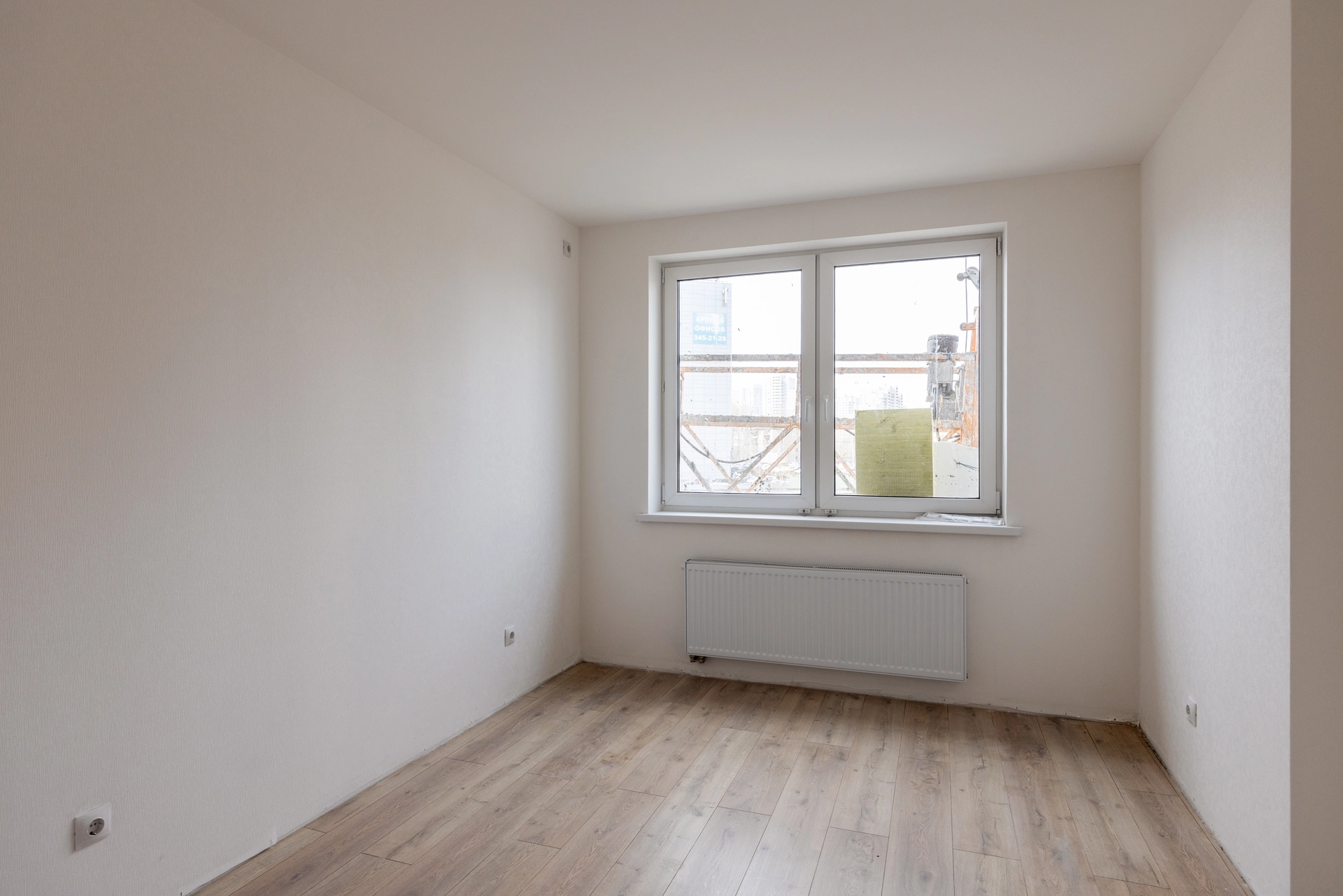 Шарташ Парк

Первая башня

укладываем плитку на кровле
утепляем фасад и техпомещения на кровле
завершили кладку внутренних стен
сделали ограждение на одной из лестниц до 12 этажа
закончили монтаж одного лифта
продолжаем ставить окна на 25 этаже
выполняем отделку квартир на разных этажах
работаем над устройством внутренних инженерных систем
проводим обратную засыпку наружных сетей водоснабжения и канализации

Фотография загружена 15 апреля 2026 года.