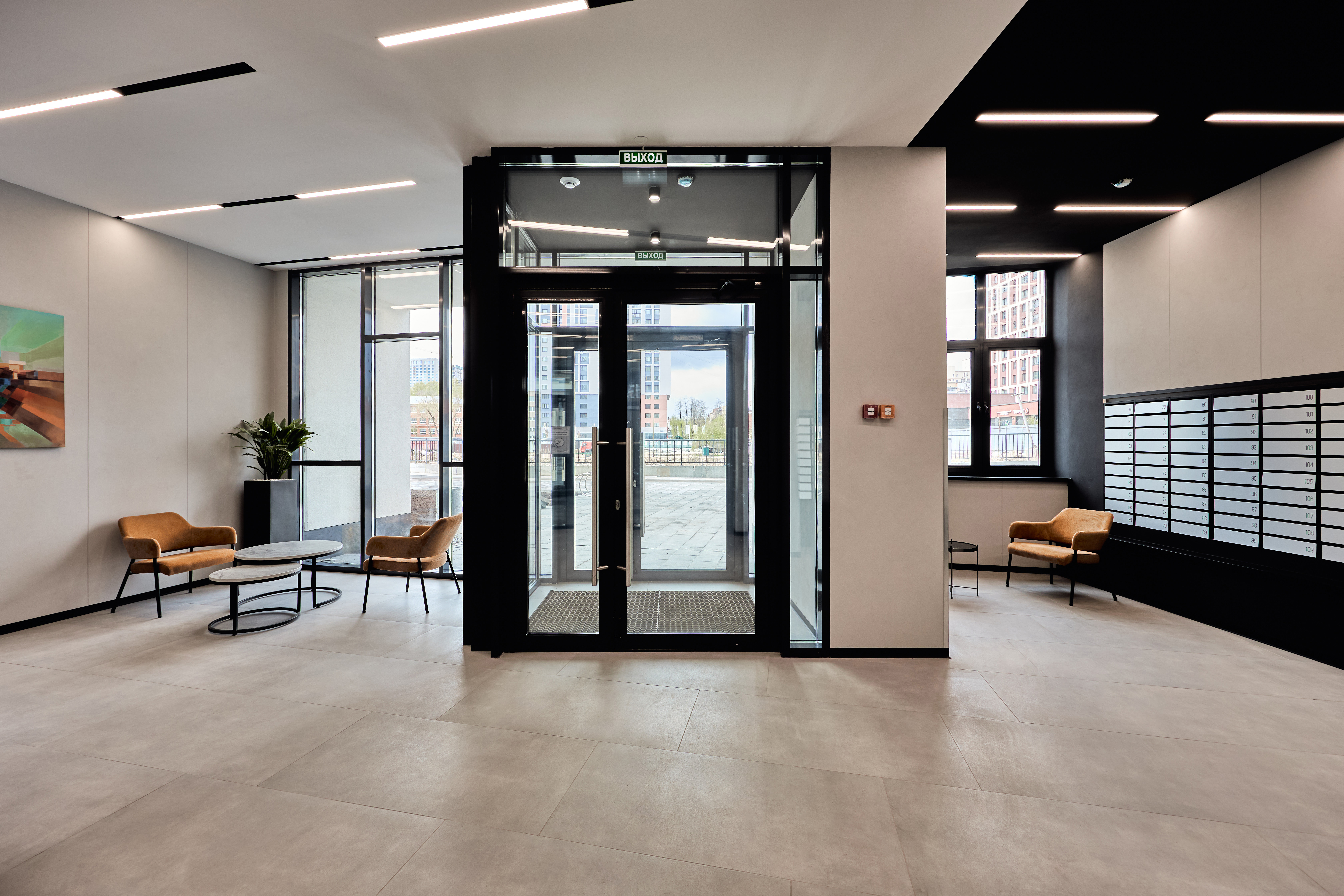 Холлы с колясочными
и санузлами